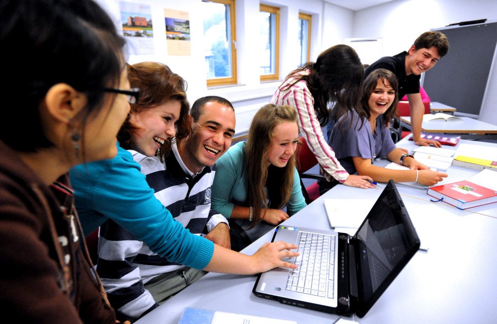 Students of the University of Passau Students of the University of Passau