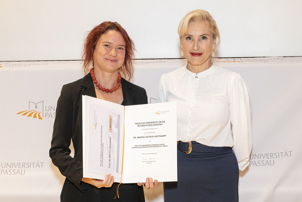 Prof. Dr. Marina Ortrud Hertrampf Prof. Dr. Christina Hansen, Vizepräsidentin für Internationales und Diversity