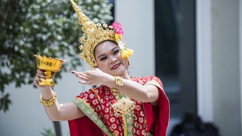 Thailändische Tanzaufführung mit Unterstützung des Königlich Thailändischen Generalkonsulats