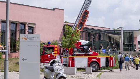 Egg-Drop-Contest in Kooperation mit der Hochschulgruppe der Feuerwehr Passau