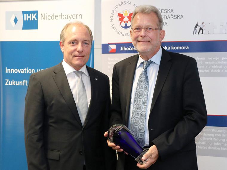 Professor Freitag erhält Cross Border Award 2017