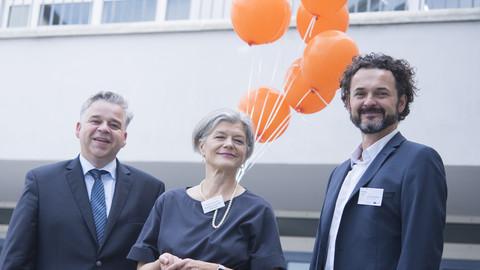 Von links nach rechts: Kanzler Dr. Achim Dilling, Präsidentin Prof. Dr. Carola Jungwirth, Vizepräsident für Forschung und Nachwuchsförderung Prof. Dr. Harry Haupt