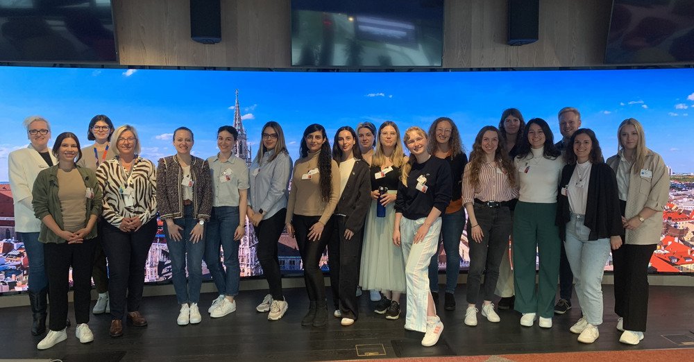 Excursion to Microsoft Germany Participants of an excursion to Microsoft Germany