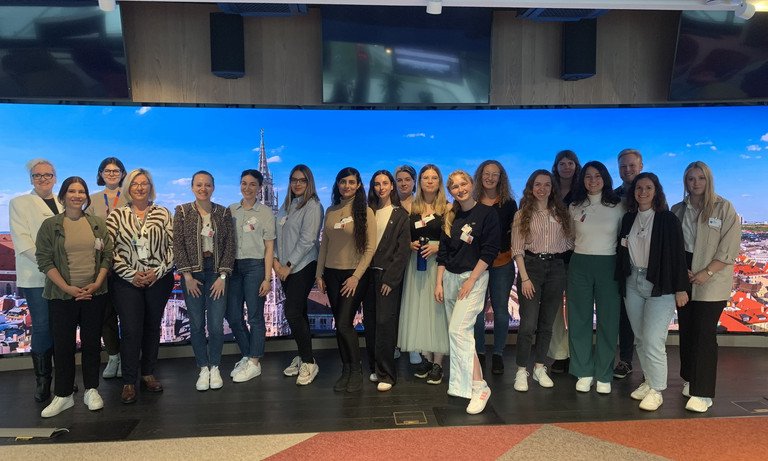 Excursion to Microsoft Germany Participants of an excursion to Microsoft Germany