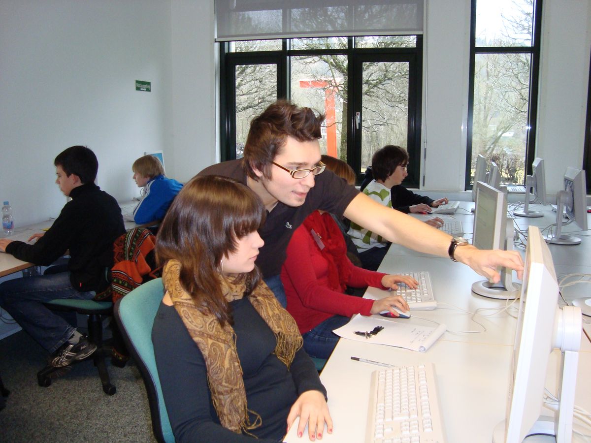 Schüler Schnuppern An Der Uni In Die Informatik • Universität Passau